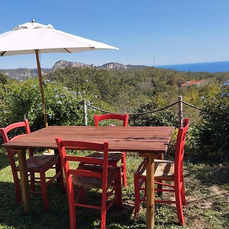 Bed and Breakfast Segni E Impronta Finale Ligure Exterior foto