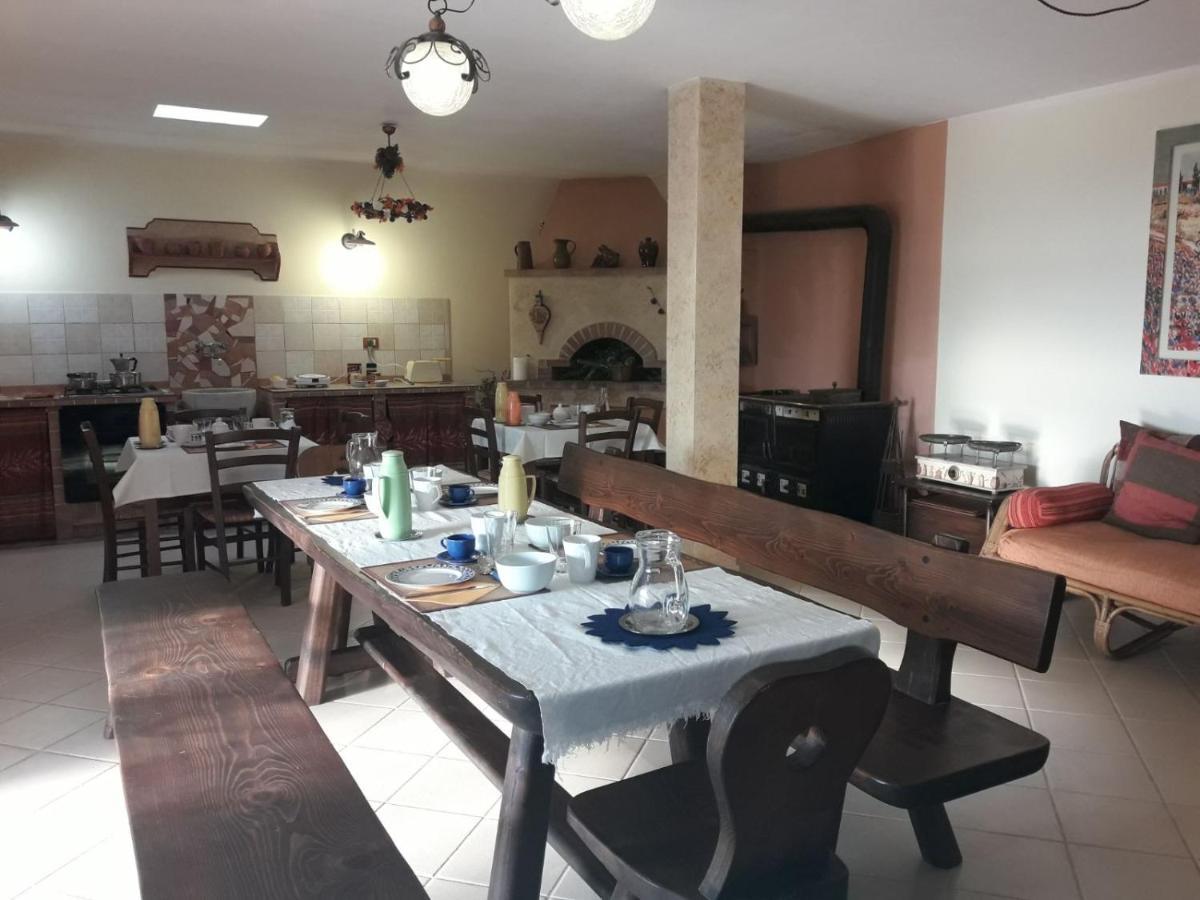 Bed and Breakfast Segni E Impronta Finale Ligure Exterior foto