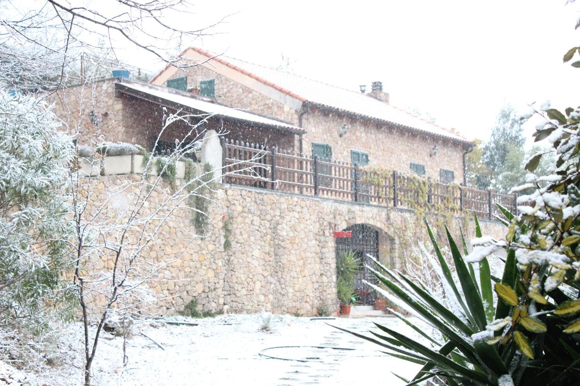 Bed and Breakfast Segni E Impronta Finale Ligure Exterior foto