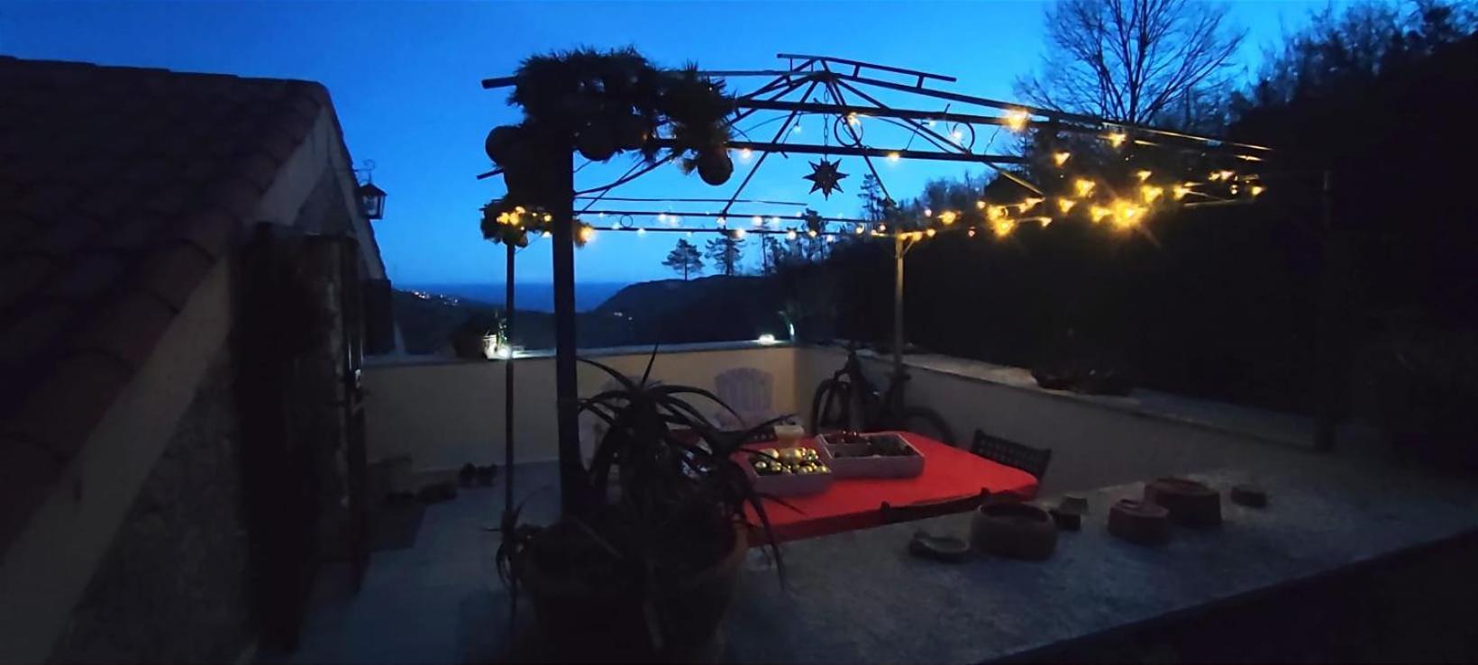 Bed and Breakfast Segni E Impronta Finale Ligure Exterior foto